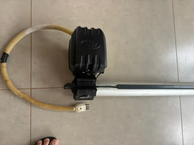 Vendo motor Rossi com pivotante