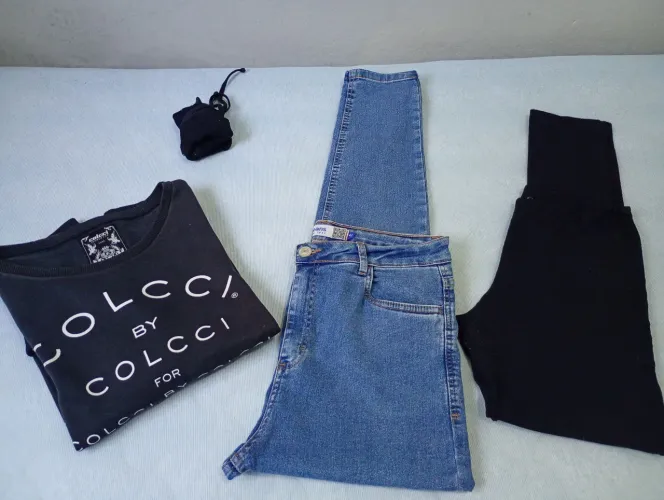 Lote de roupas em ótimo estado .