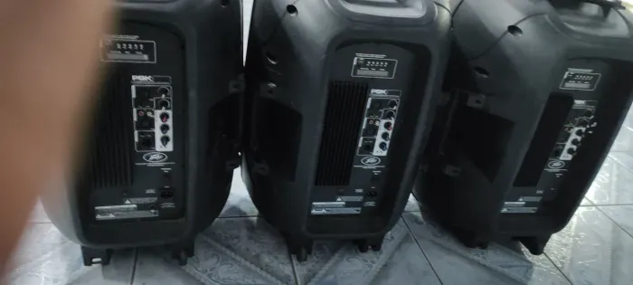 Caixa Ativa Peavey PBK 12 P 225W USB Microfone Bivolt
