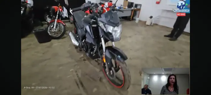 MOTO ANO 2024 - REPASSE LEILÃO - LEIA TODO ANÚNCIO ! R$ 8.500 !