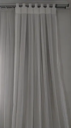 Cortina em Voal Branco com Varão duplo em Inox