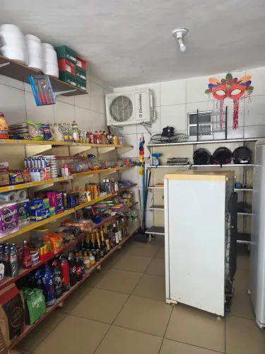 Mercadinho p vender e so ter o local para colocar e ganhar dinheiro.