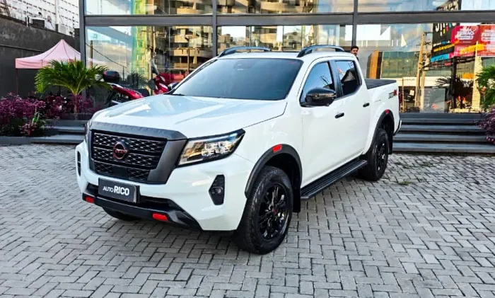 Nissan Frontier Pro4x CD 4X4 2.3 Bi-TB Die. AUT 2024