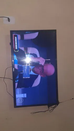 Tv 32 polegadas não é smart