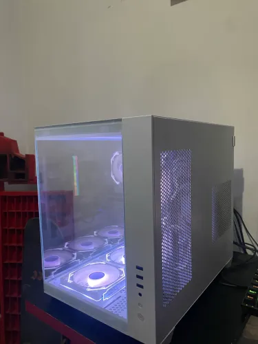 ACEITO OFERTAS | PC Gamer Ryzen 5 4600G | 16GB RAM | SSD NVMe 256GB | Fonte 600W