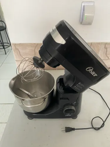 Batedeira oster power 850w