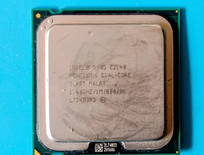 Processador Intel Pentium Dual-Core E2140 1.60GHz LGA775 (Nao Testado)