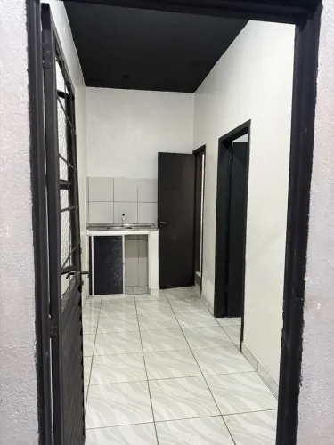 ALUGA-SE KITNET NO PETRÓPOLIS 