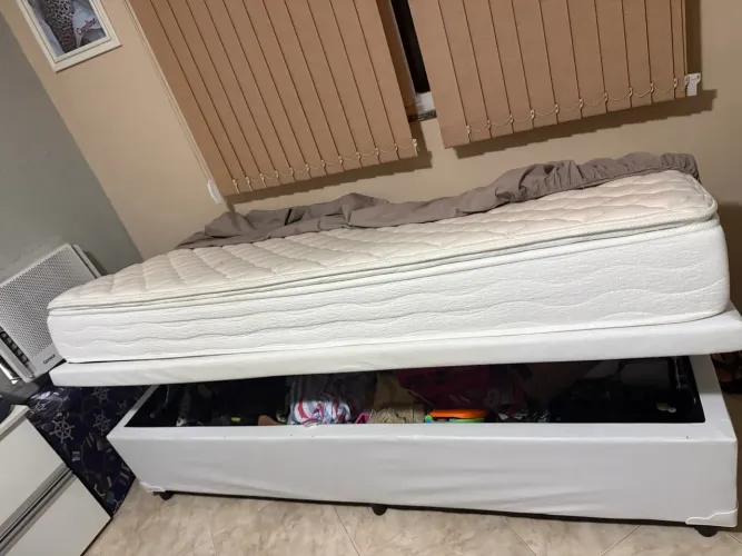 Cama box com baú solteiro