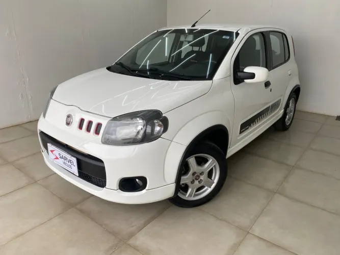 Fiat Uno Sporting 1.4 EVO Fire Flex 8V 4P 2013