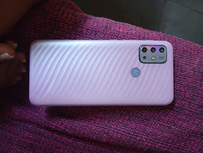 Celular moto g20