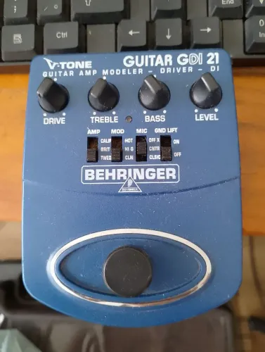 Pedal Behringer gdi