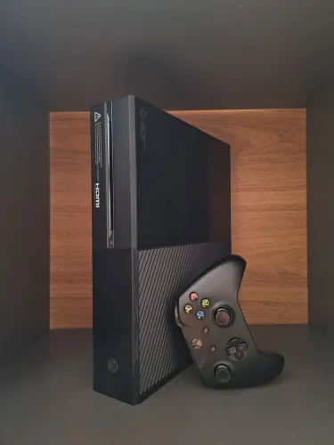Xbox one com jogos ( 400 reais com ps3 na troca ou 1000 avista ) LEIA DESCRIÇÃO