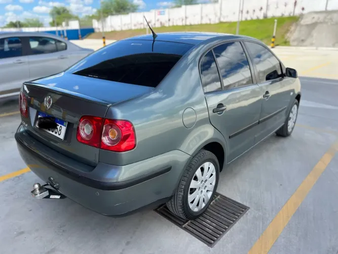 Volkswagen Polo Sedan 1.6 MI Total Flex 8V 4P 2009