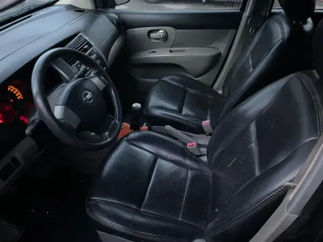 Nissan Livina 1.6 16V Flex Fuel 5P 2010