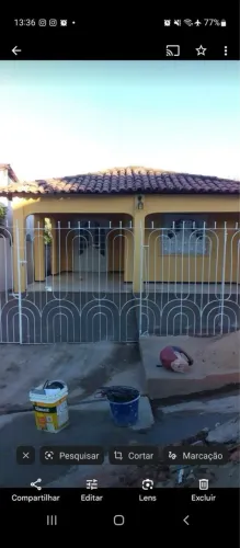 Vendo casa com garagem e terreno ao lado