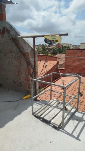 Kit elevador, com guincho de 300kl mais gaiola e articulado