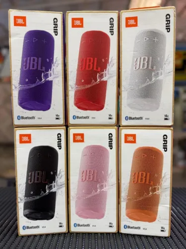 Caixa de Som JBL JBL Grip Azul, Branca, Camuflada, Laranja Vermelha, Roxa, Preta e Rosa