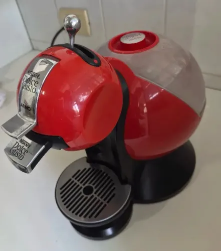 Cafeteira dolce gust Arno