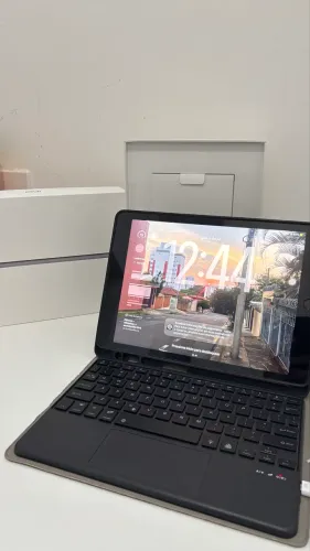 Ipad 9ª Geração com Teclado Bluetooth