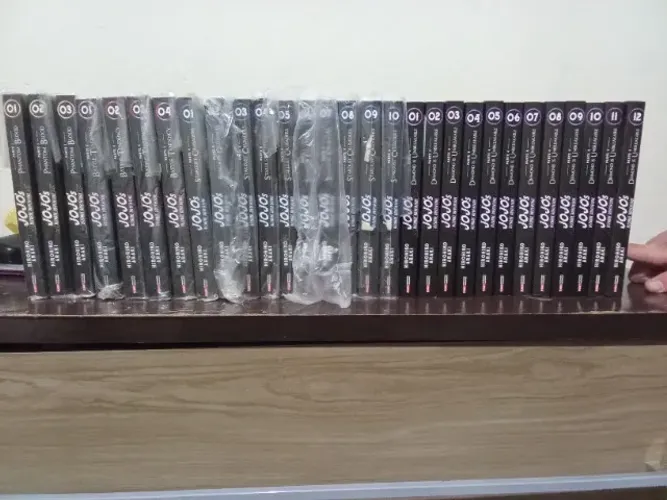Manga Jojo Bizarre 1 ao 4 completo
