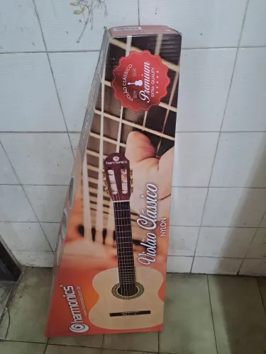 Vendo violão novo na caixa