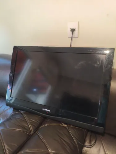 TV Samsung 32 Polegadas LCD HD - Ótimo Preço
