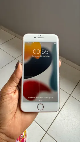 iPhone 8