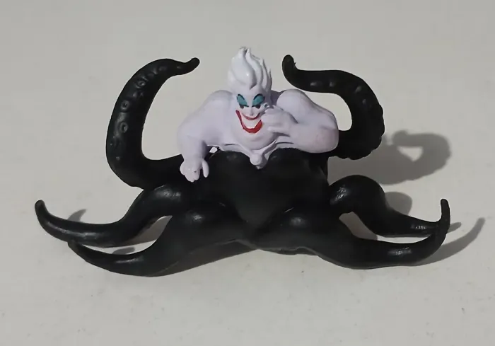 BONECO MINIATURA ORIGINAL DISNEY URSULA BRUXA DO MAR A PEQUENA SEREIA