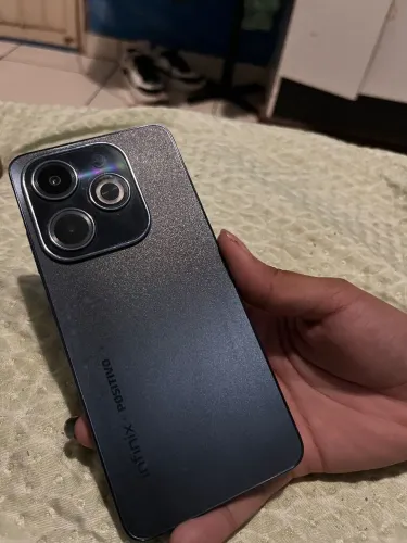 Vendo infinix Hot 40i 256GB