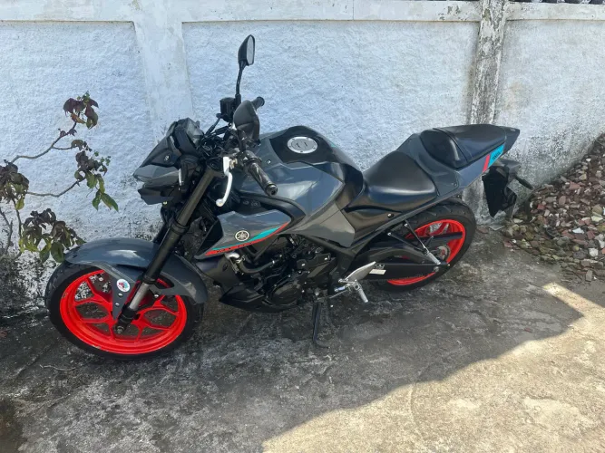 Moto Yamaha MT 03 2022/2023