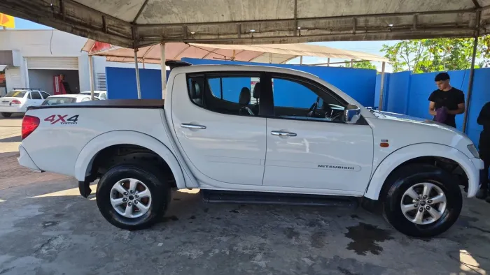 Mitsubishi L200 Triton HPE 3.2 CD TB Int.diesel AUT 2012