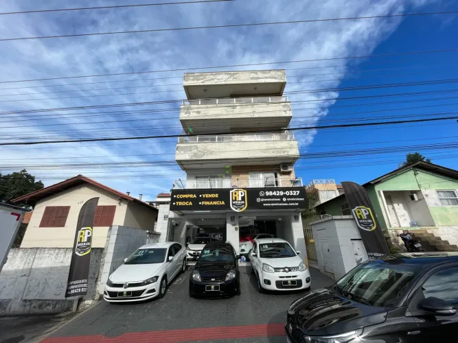 APARTAMENTO COM SACADA PARA ALUGAR NO BELA VISTA!