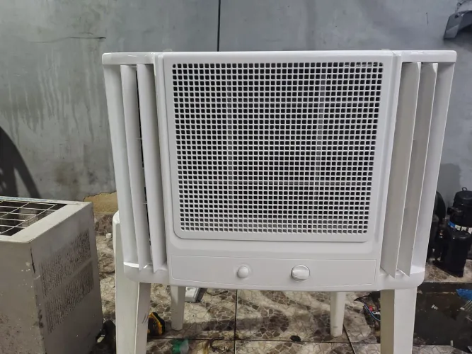 Vendo ar condicionado Consul 10.000 BTUs 220 volts funcionando perfeitamente limpo e higie