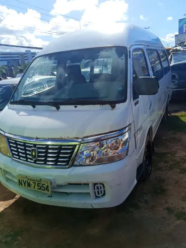 Jinbei Topic Van L 2.2 8V/ 2.0 16V 4P 2011