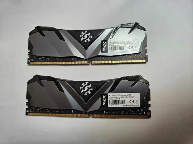 Kit Memória RAM Adata XPG Gammix D30 32GB (2x16)