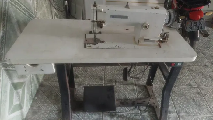 Máquina de costura shuang
