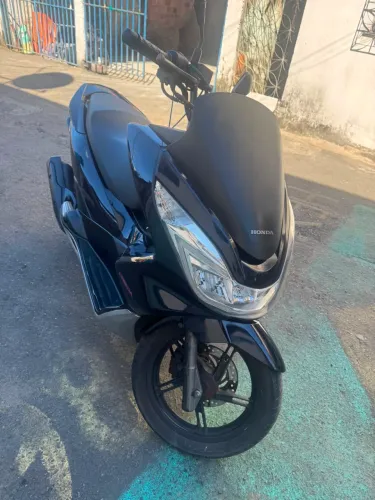 Honda pcx 150 2018 aceito troca financio cartão de crédito