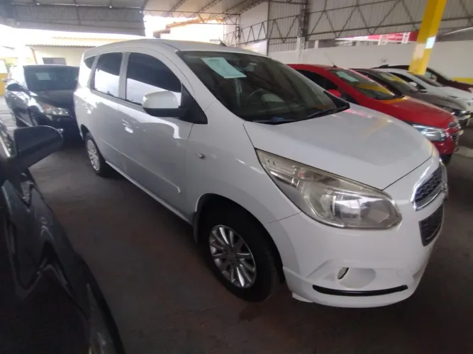 Chevrolet Spin LT 1.8 8V Econo.flex 5P Aut. 2013