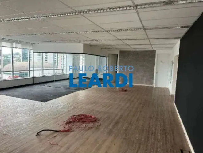 CONJ. COMERCIAL - BROOKLIN - SP