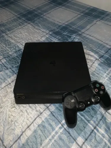 ? ? PlayStation 4 Slim Completo - Pouco Uso, Pronto para Jogar (Fotos Reais)