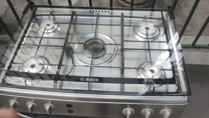 Com defeito Fogão de 5 bocas