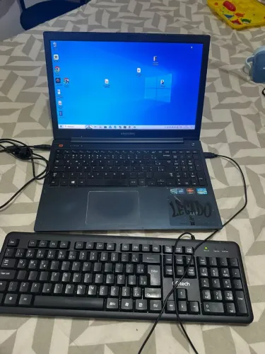 Vendo Notebook Sasung Intel core i5 8g de ram 64 bits
