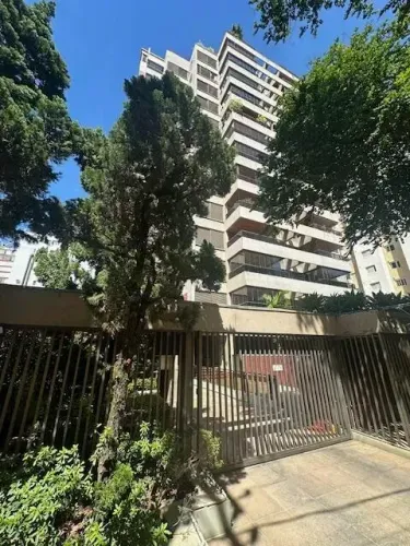 Imóvel para venda possui 200 metros quadrados com 4 quartos em Centro - Campinas - SP