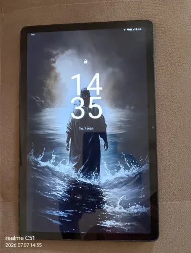Vendo ou troco um tablet da Lenovo tab p11 plus 64GB e 4de RAM.