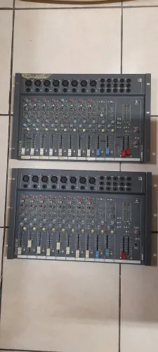 Mesas de som ( duas ),  SPIRITFOLIO  by SOUNDCRAFT,