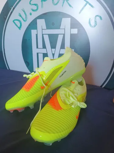 Chuteira Phantom Nike 43/44