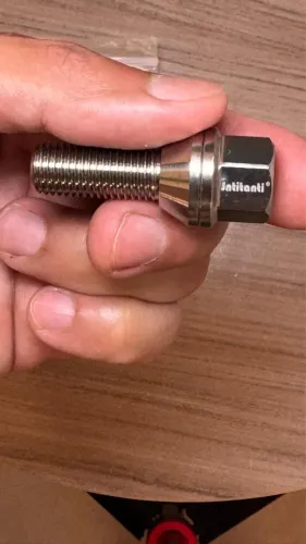 4 Parafusos de titânio m12x1,5 26mm