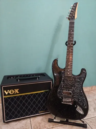 Guitarra Seizi Katana