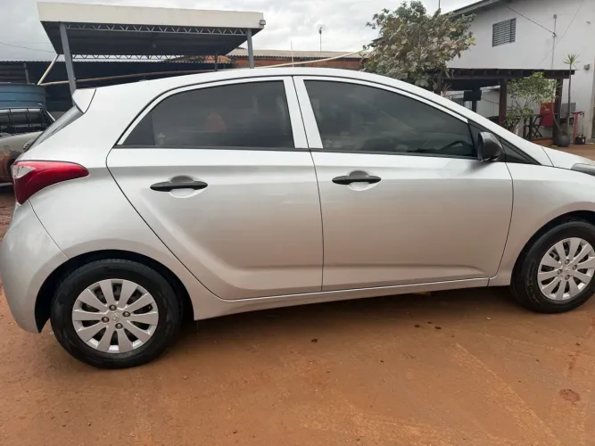 Hyundai HB20 Comf./c.plus/c.style 1.0 Flex 12V 2013